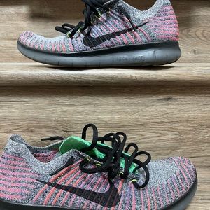 Mens nike free run flyknit running shoes size 9.5
